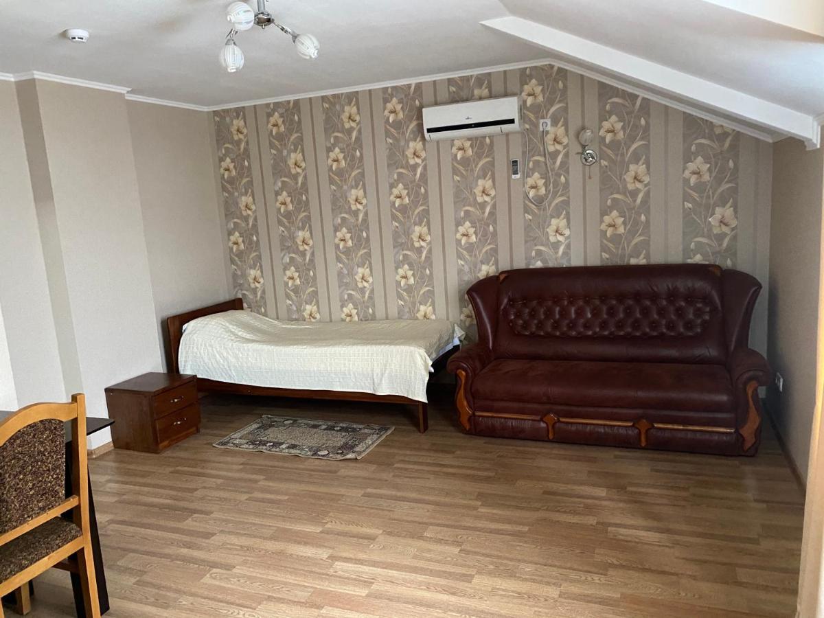 Гостинний Маєток Hotel Myla Buitenkant foto