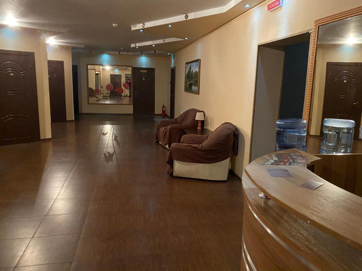 Гостинний Маєток Hotel Myla Buitenkant foto