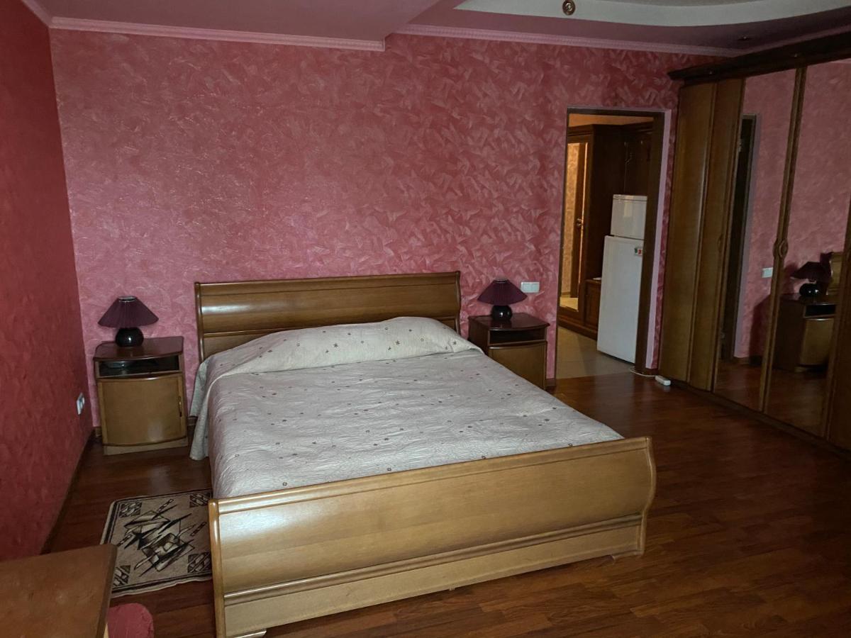 Гостинний Маєток Hotel Myla Buitenkant foto