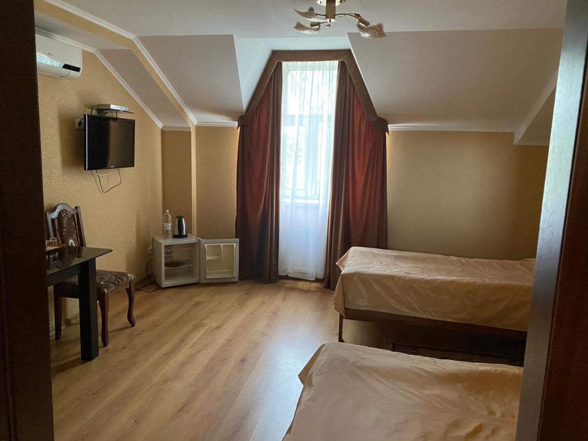 Гостинний Маєток Hotel Myla Buitenkant foto