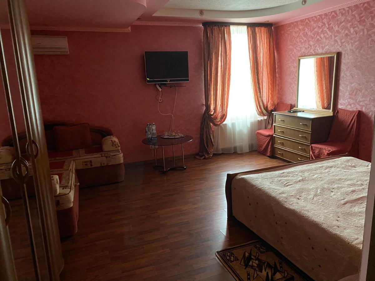 Гостинний Маєток Hotel Myla Buitenkant foto