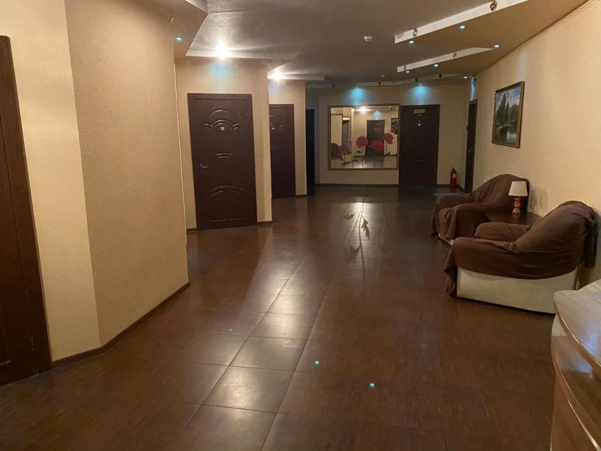 Гостинний Маєток Hotel Myla Buitenkant foto