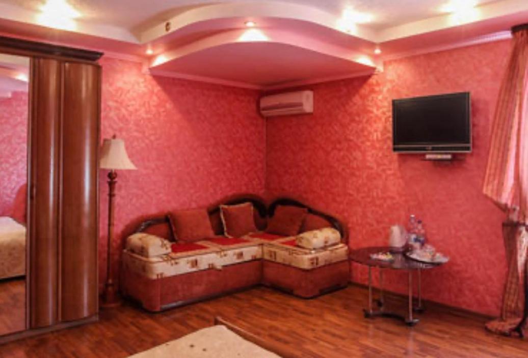 Гостинний Маєток Hotel Myla Buitenkant foto